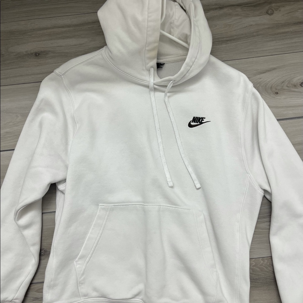 WHITE UNISEX NIKE HOODIE